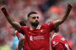 九游体育-萨拉赫在快船比赛中表现优异，刷新纪录引发热议！