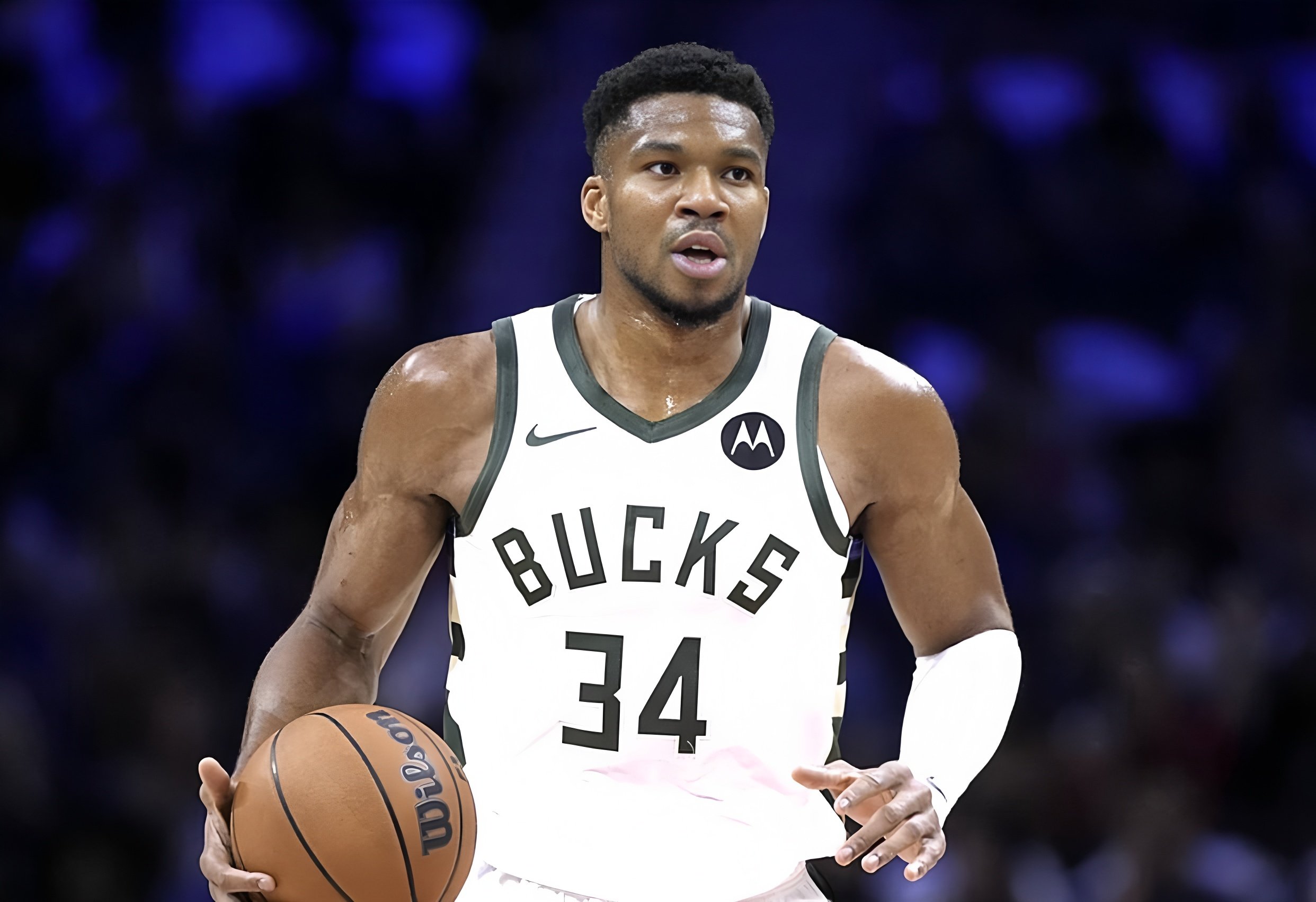 包含穆雷连续三场比赛得分超过败北，雄鹿挑战极限！的词条